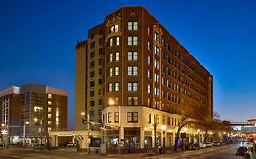 Doubletree By Hilton Memphis Downtown